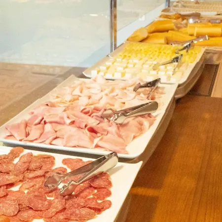 萨格塔酒店 酒店 普拉加德阿罗