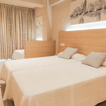 S'agoita ホテル プラヤ・デアロ