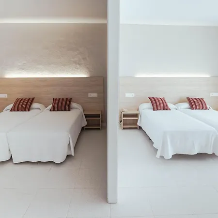 S'agoita ホテル プラヤ・デアロ